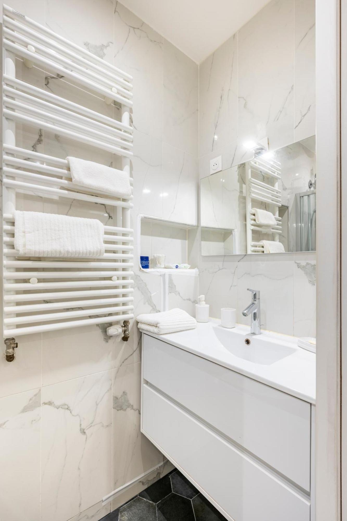 Appartement Puteaux La Defense ภายนอก รูปภาพ